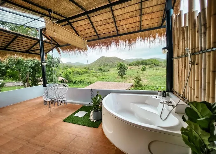Mondara And Glamping